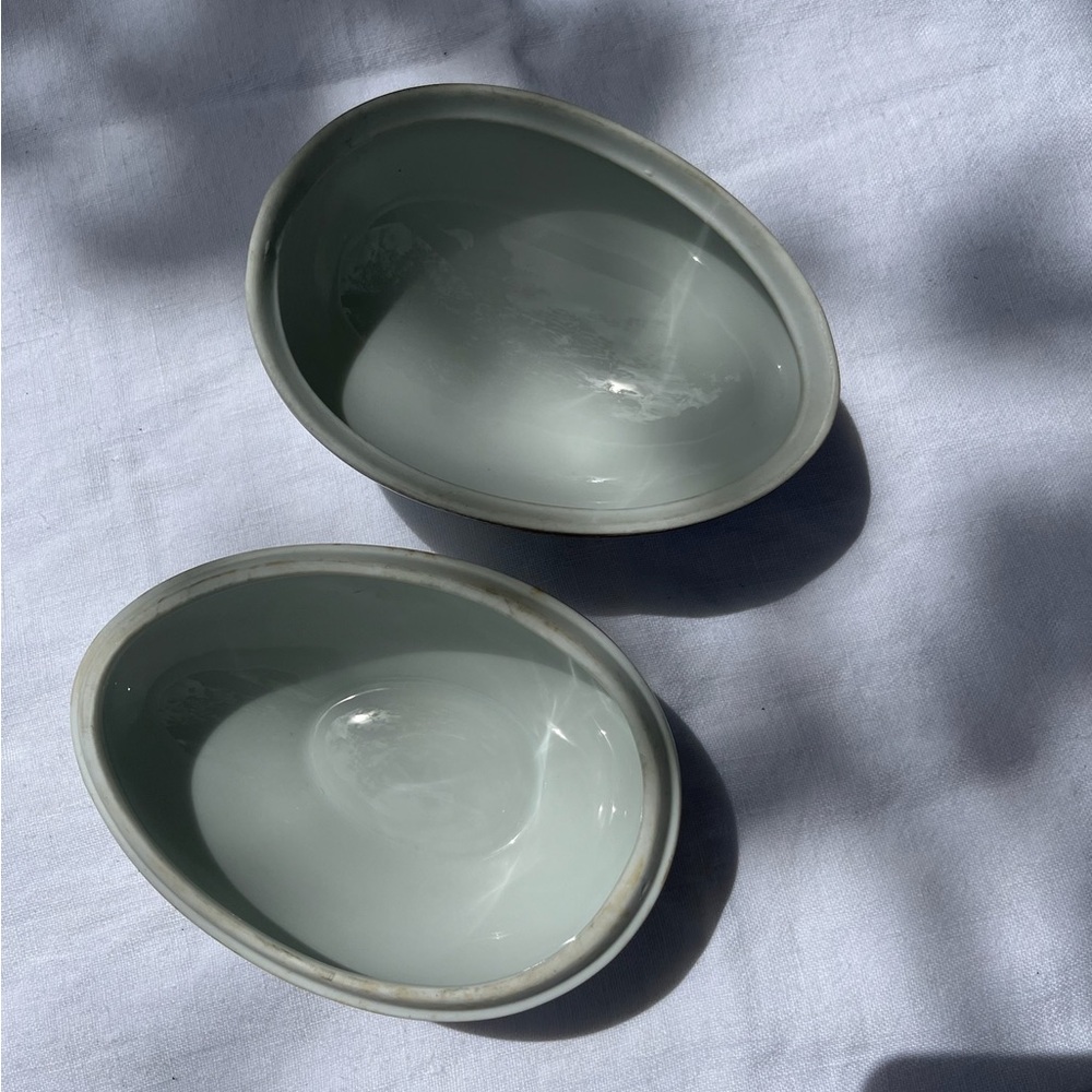 Vintage ceramic egg - Picture 2 of 2